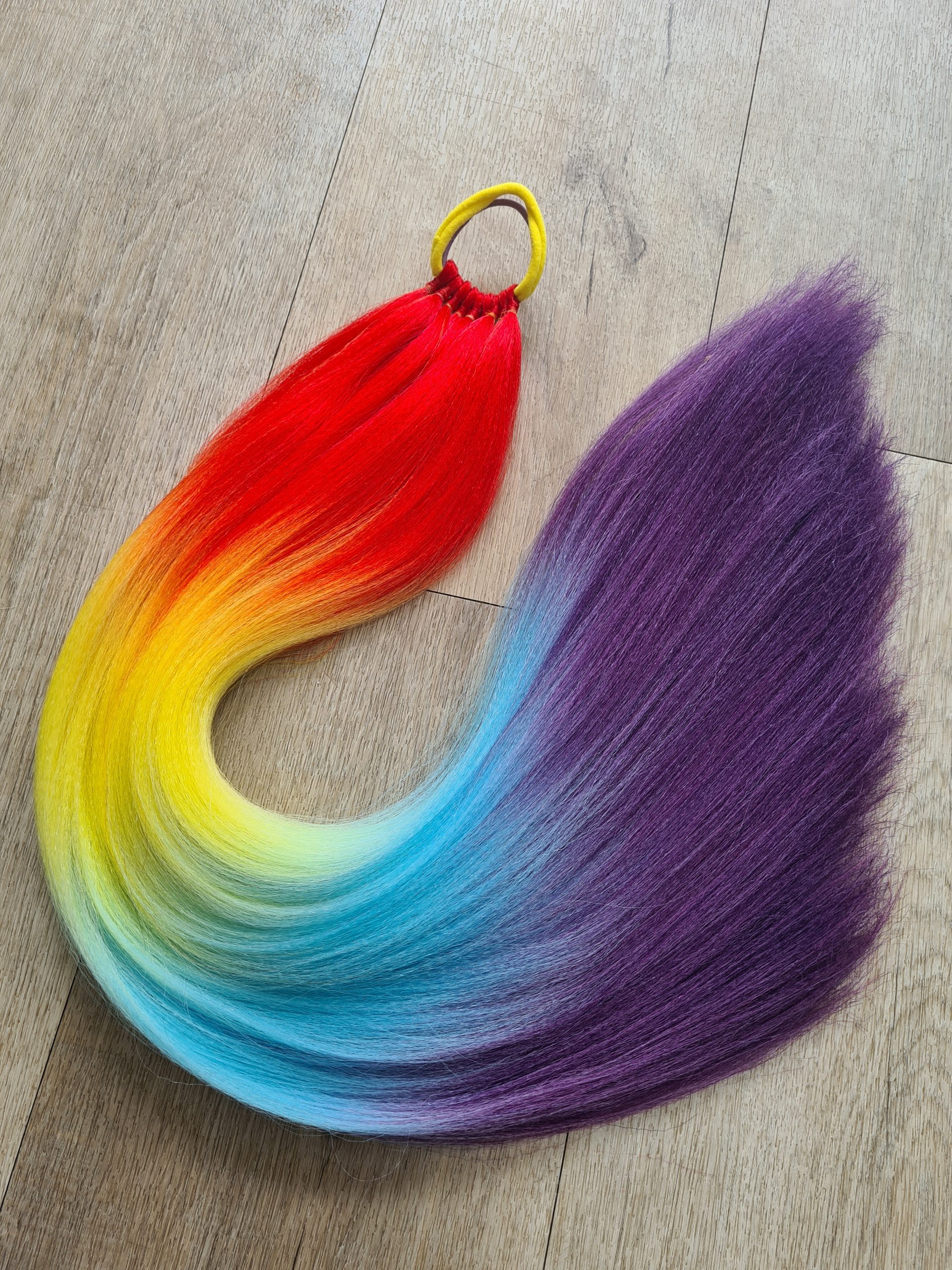 Loose Synthetic Ponytail