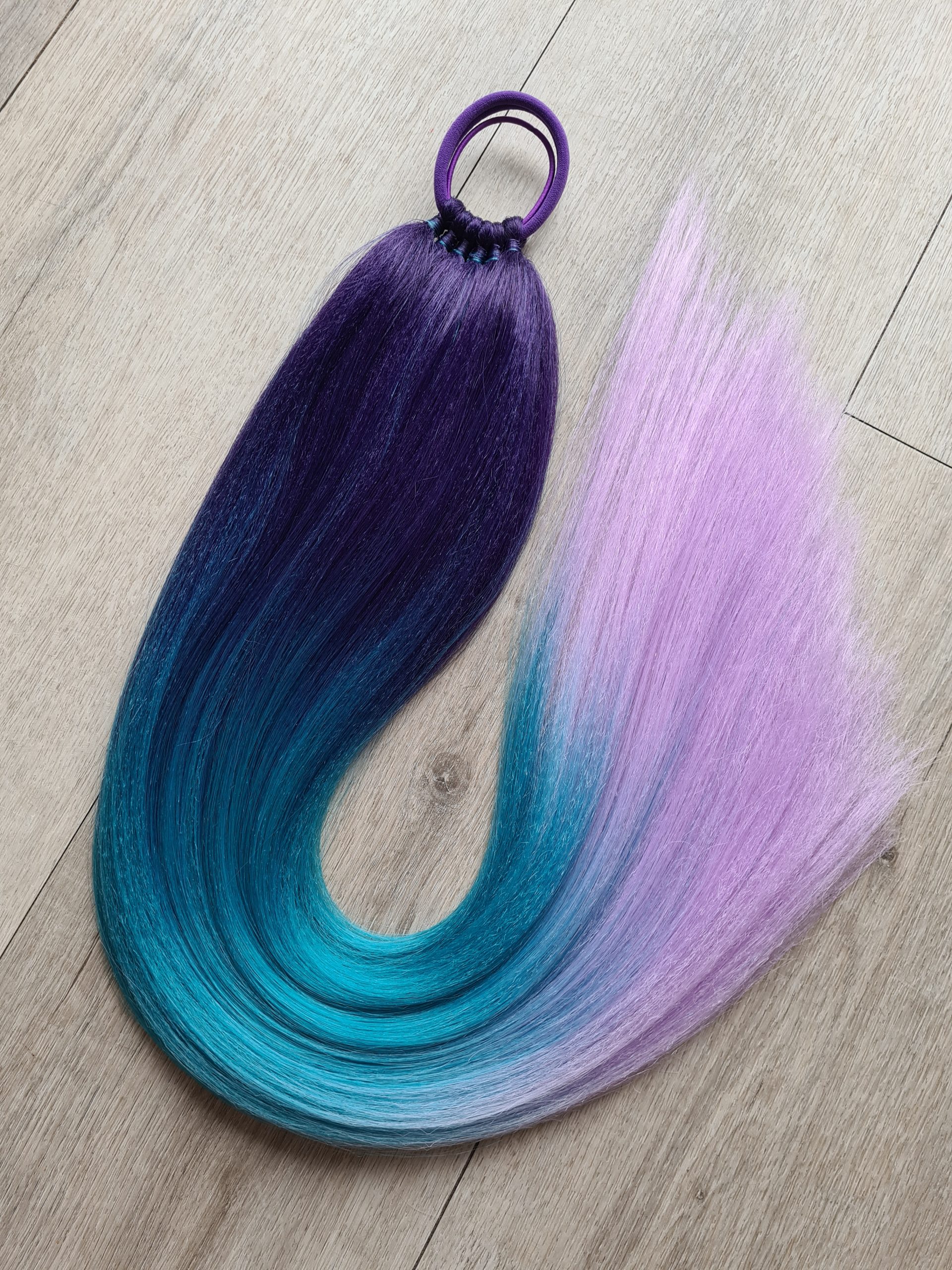 Synthetic Loose Ponytail 'Candy Floss' - Image 3