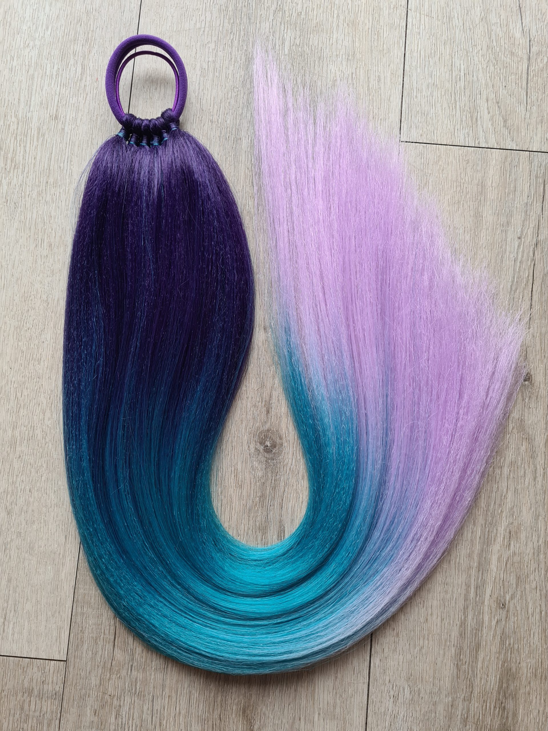 Synthetic Loose Ponytail 'Candy Floss'